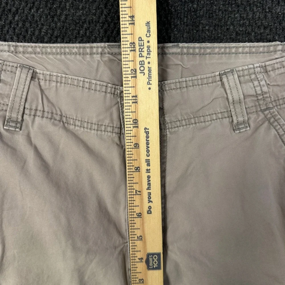 Levis Y2K Cargo Shorts Men 36 Tan Khaki 10